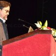 Sheikh Hamza Yusuf Sways Sharjah The rock star of traditional Islam kindles young hearts at American University of Sharjah