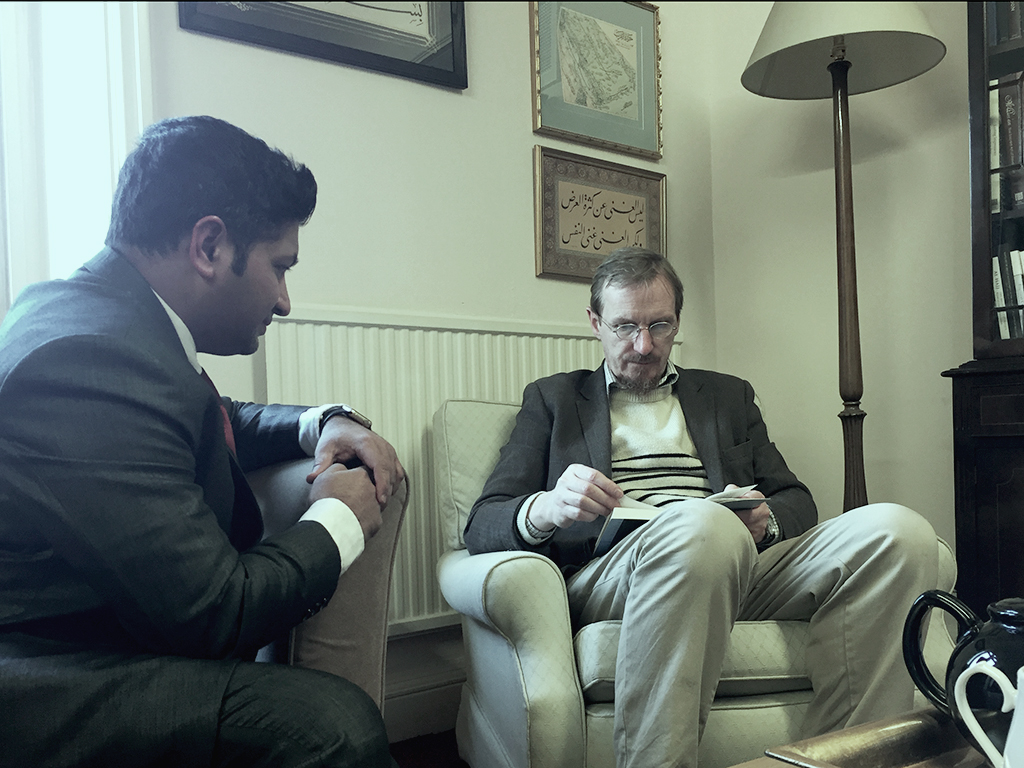 Jaihoon conversing with Timothy Winters (Abdal Hakim Murad), at Cambridge Muslim College